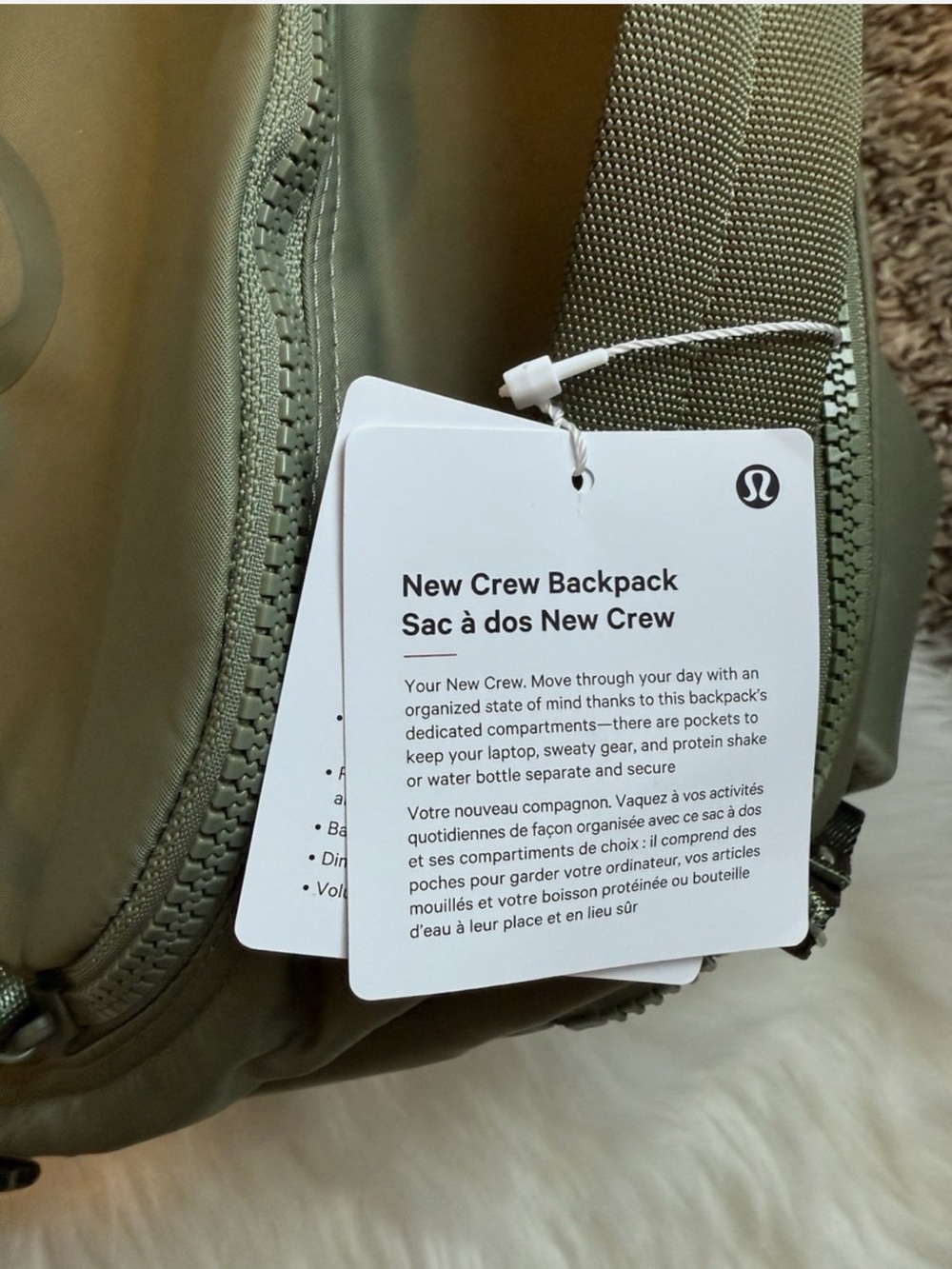Lululemon New Crew Backpack 22L in Colour Bay Leaf (Olive Green) new with tags - Picture 11 of 16